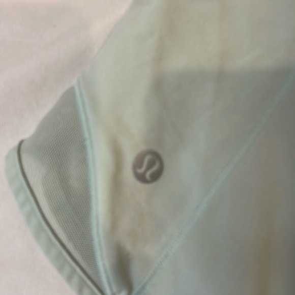 Lululemon Green Hotty Hots Sz 4 - Picture 2 of 5